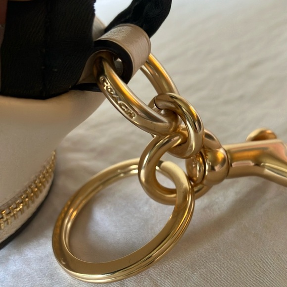 Coach: Brown & Cream Mini Backpack Bag Charm/Keychain - Picture 4 of 16